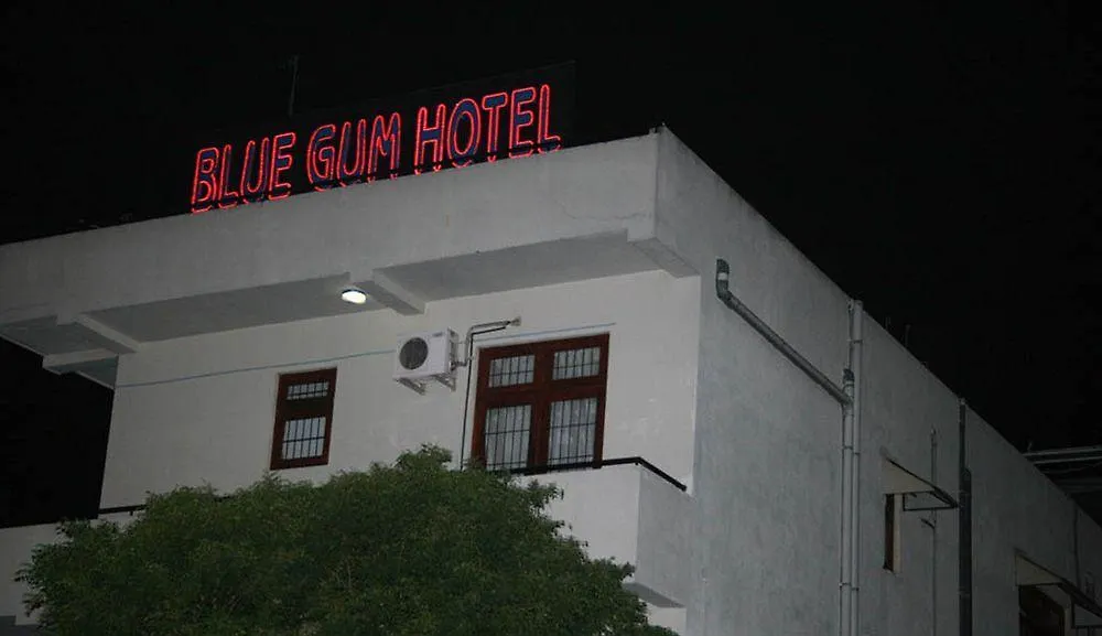 Blue Gum Hotel Ja-Ela 3*,